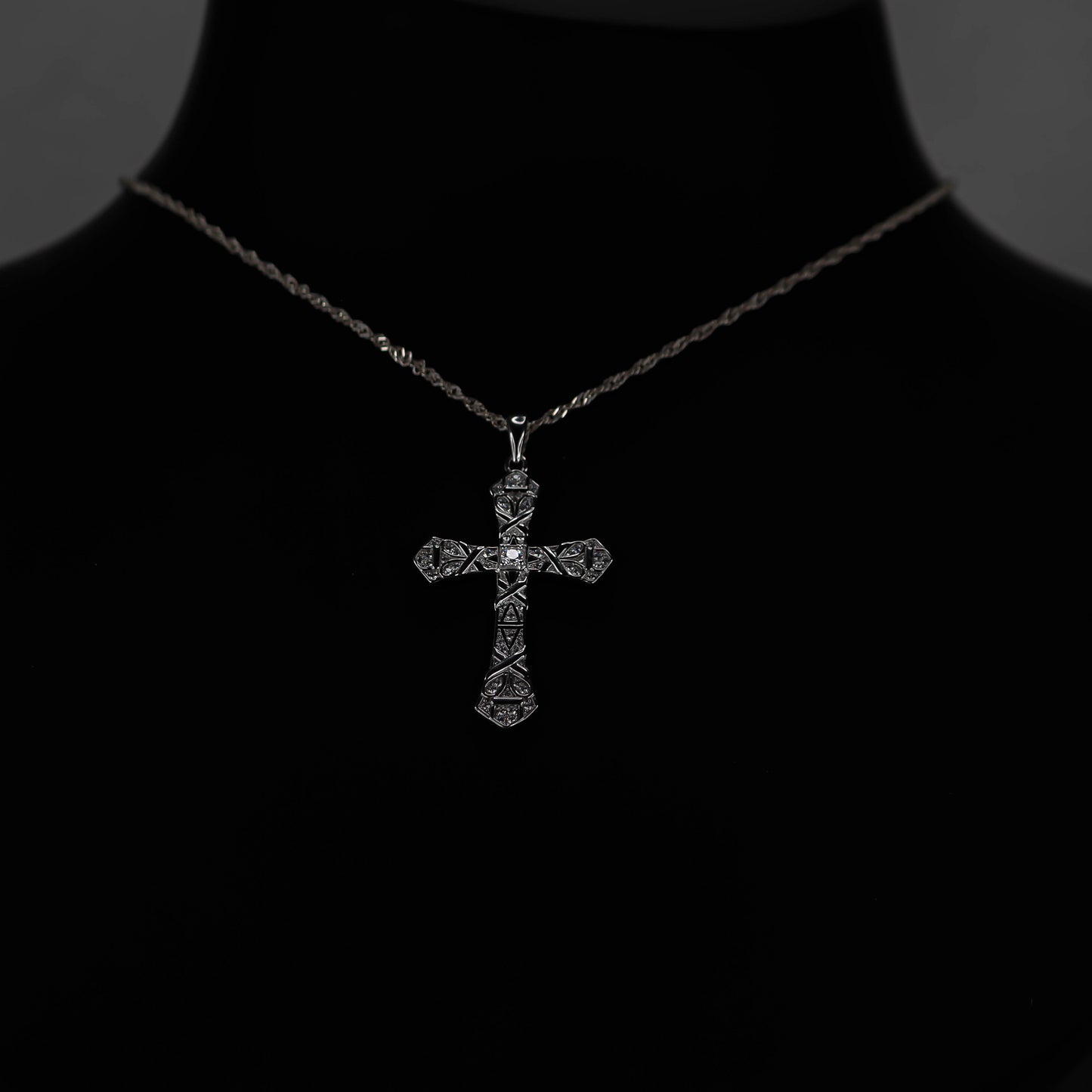 Sanctuary – Pendant in 925 Sterling Silver