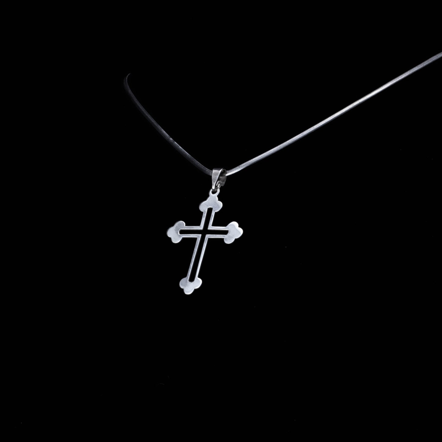 Cross pendant in 925 Sterling Silver