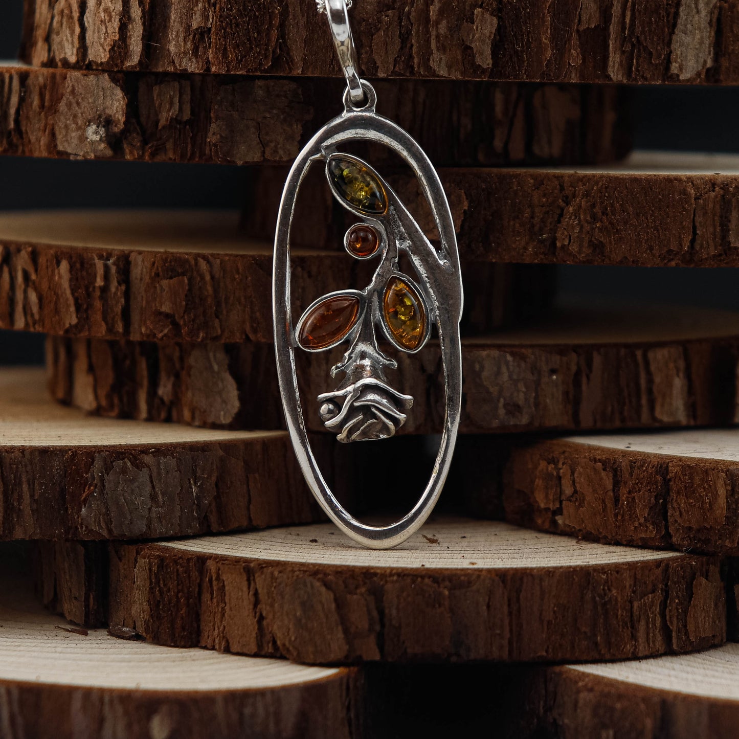 Amber Oval Branch hänge i 925 Sterling Silver med Bärnsten