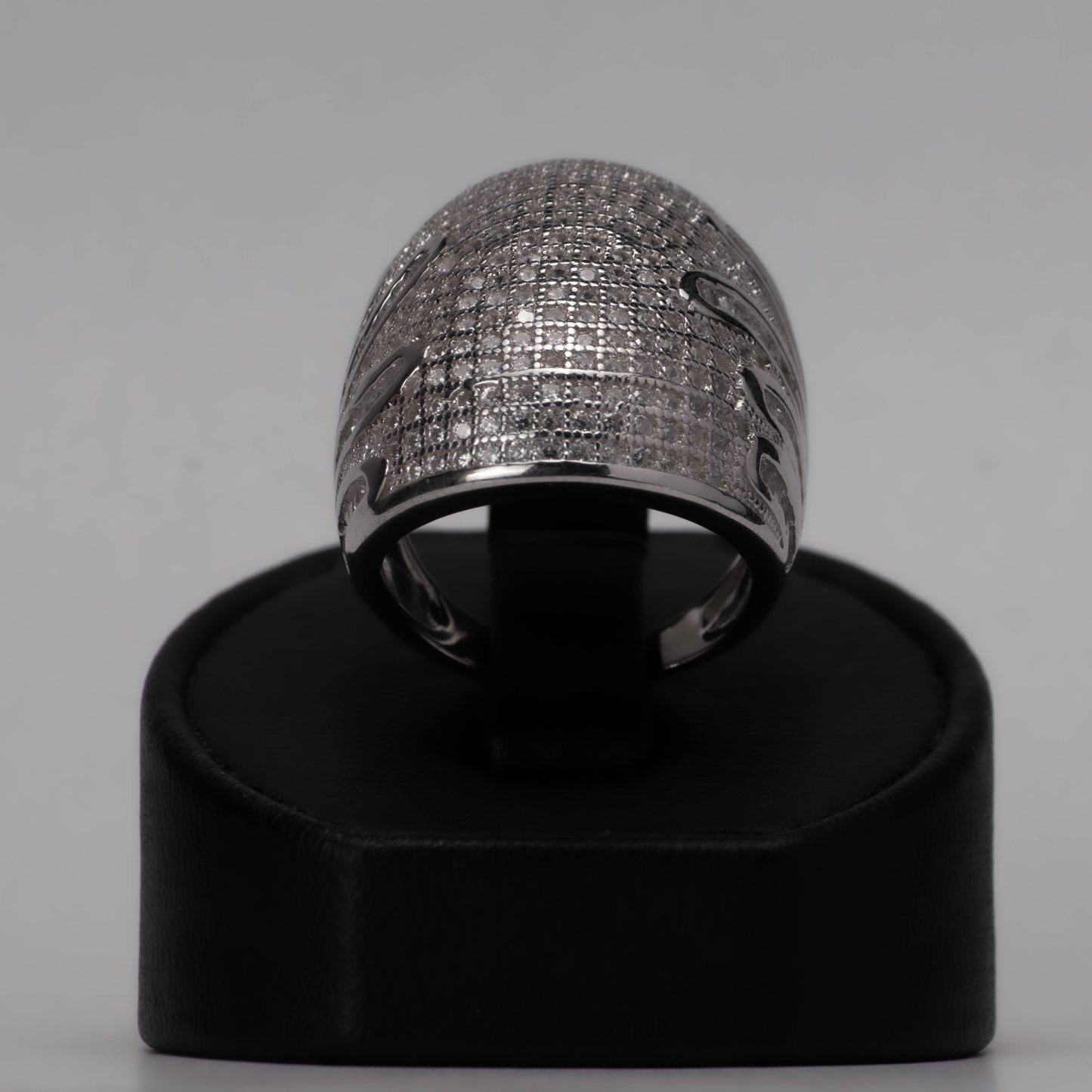 Whisper – Ring in 925 Sterling Silver