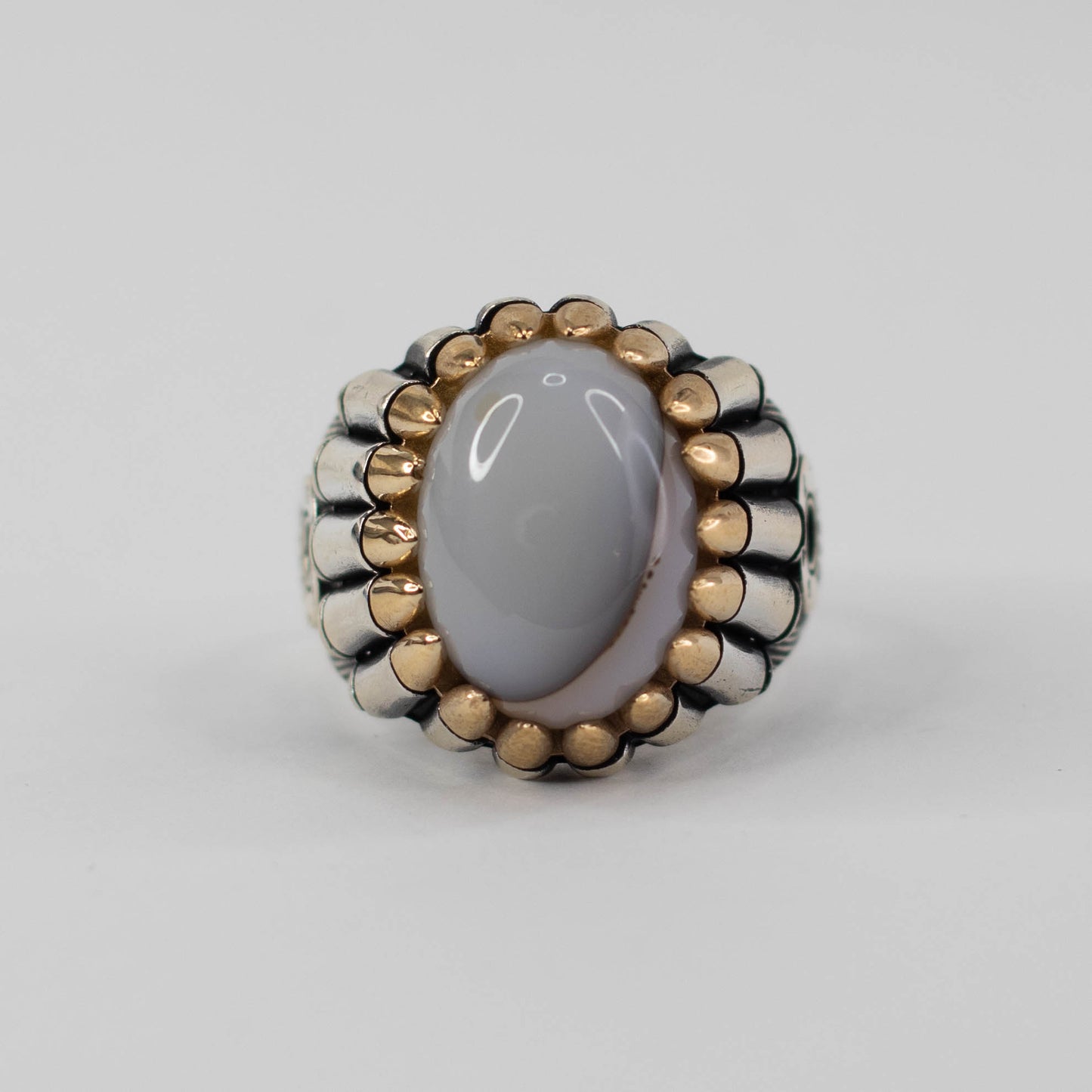 Bullet Band – Ring i rostfritt stål med pistolpatroner