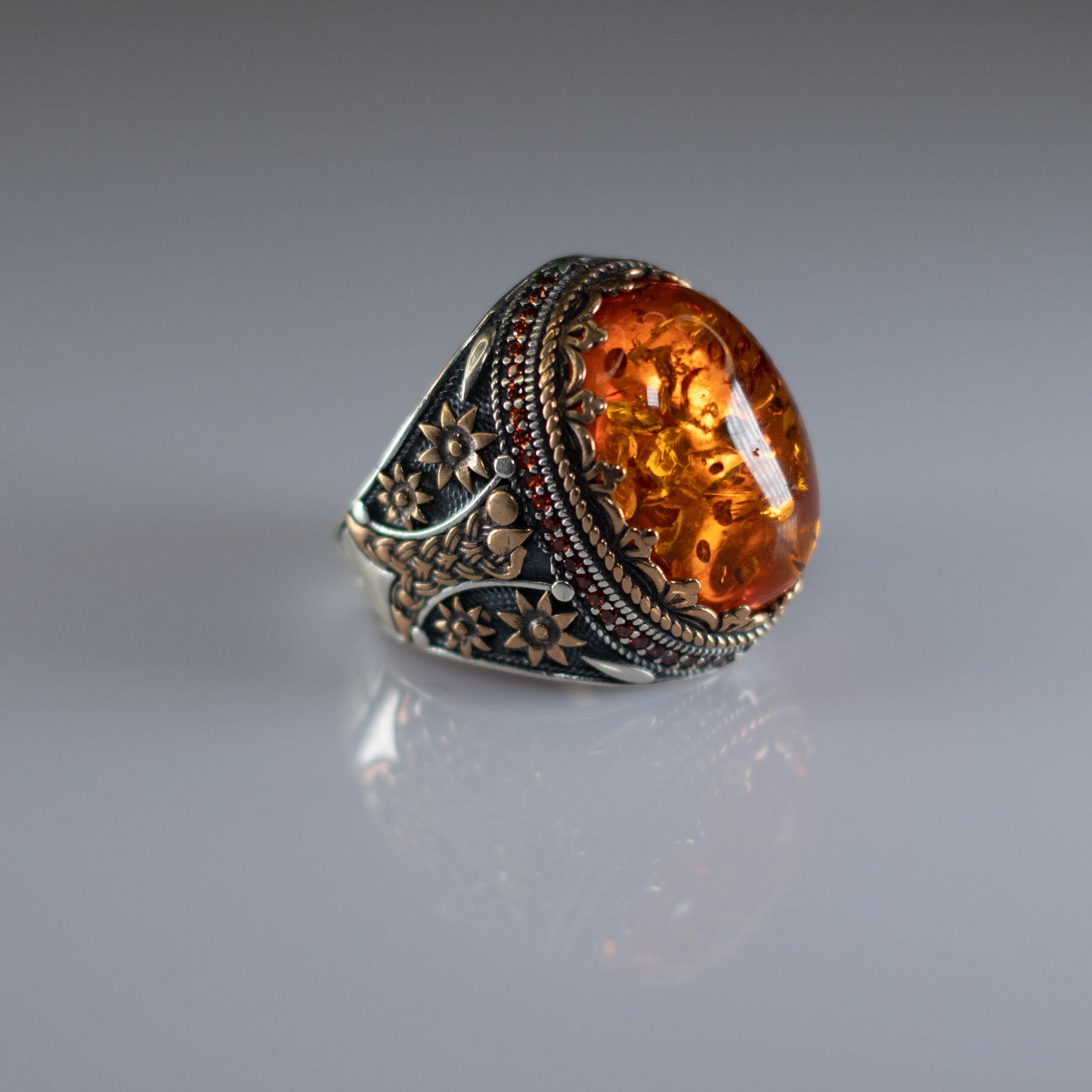 Ring med orange sten