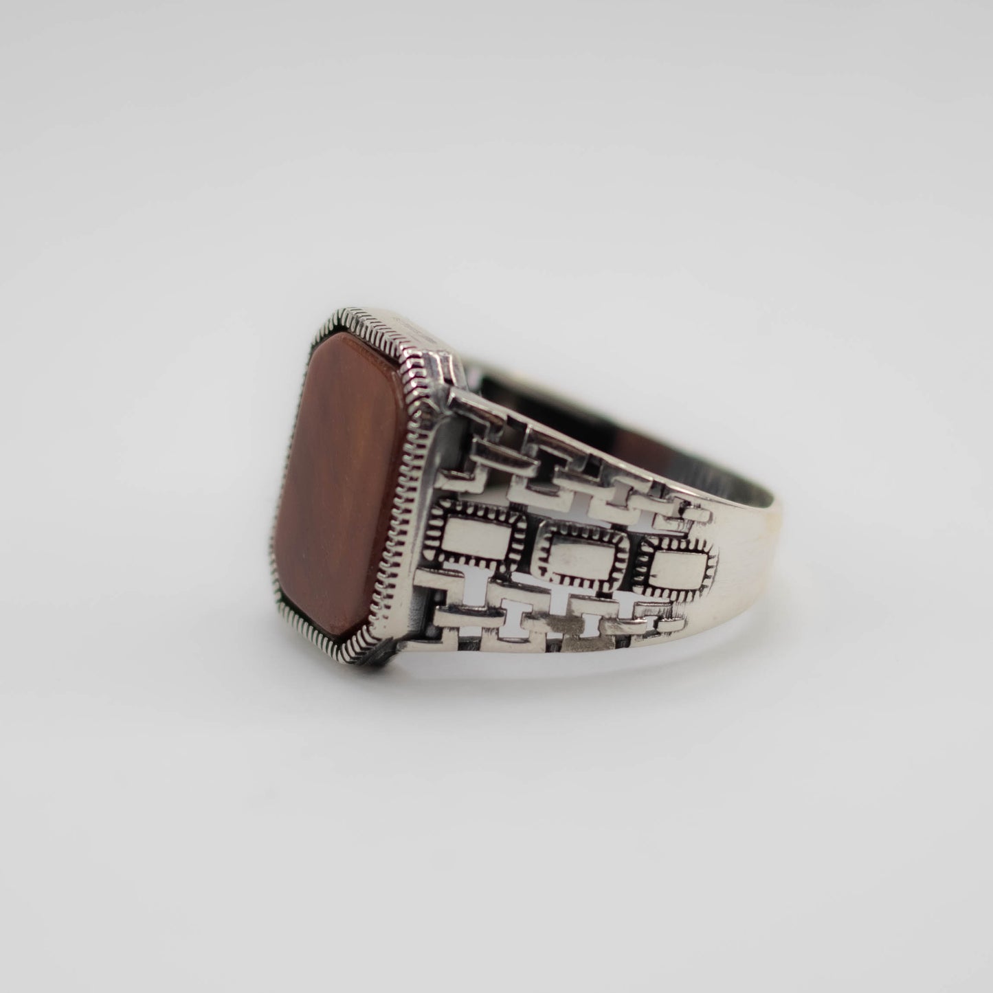 Spicy Elegance – Ring in 925 Sterling Silver with Brown Stone
