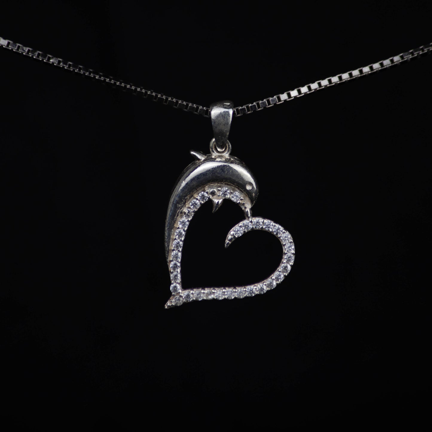 Delfin – Hänge i 925 Sterling Silver med Zirkon