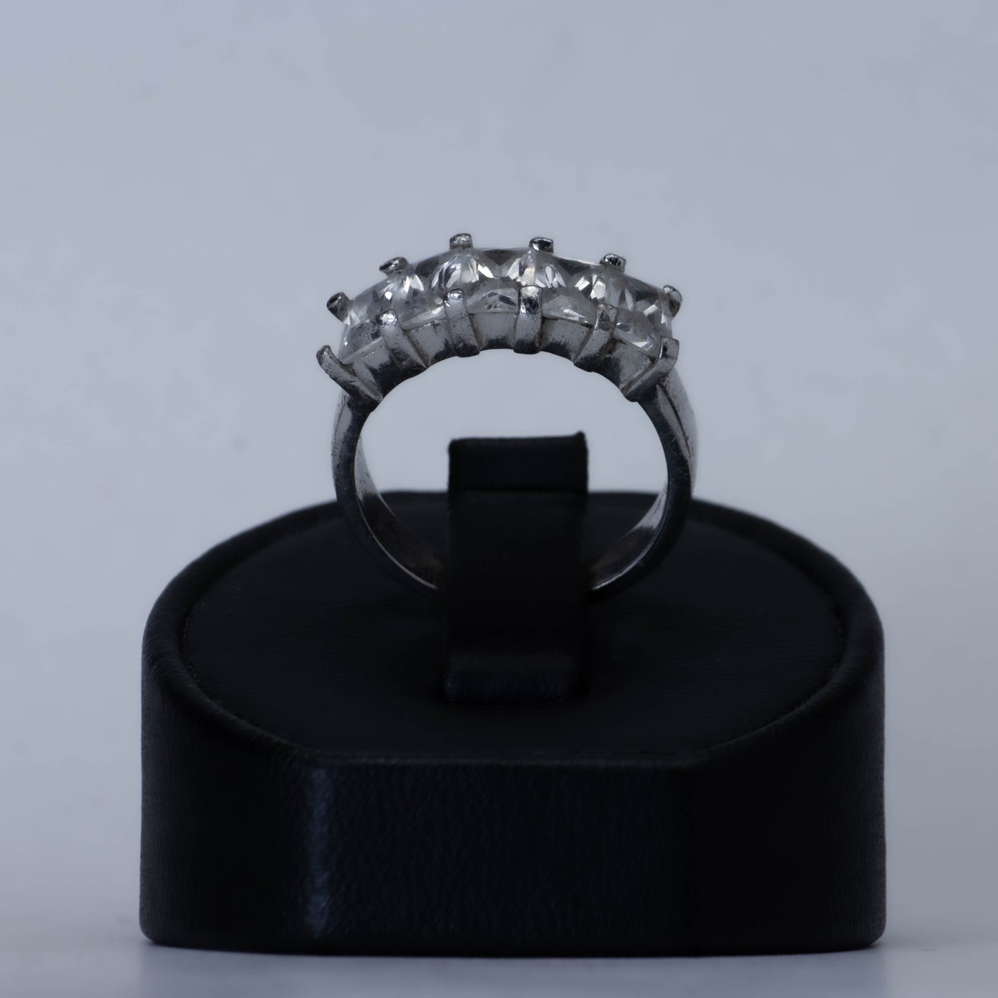 Row – Ring in 925 Sterling Silver