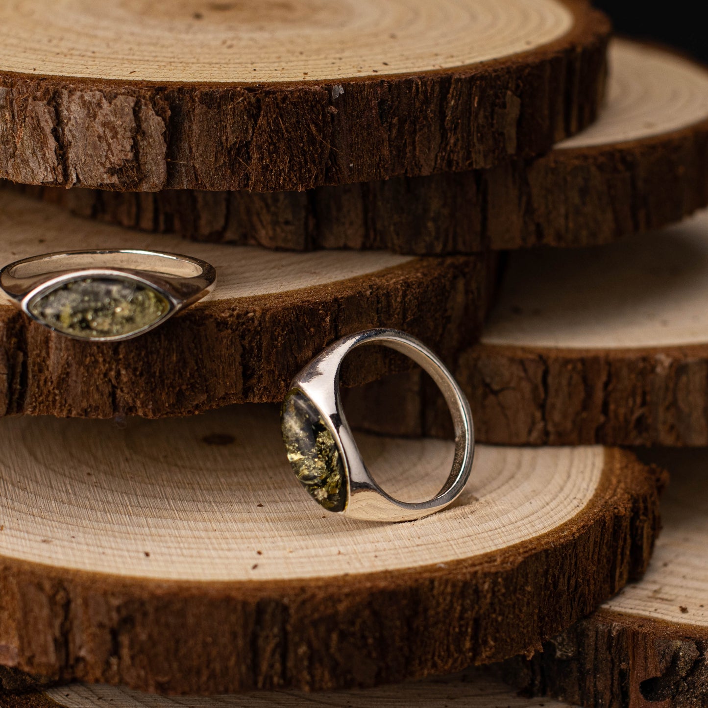 Autumn Glow Ring in 925 Sterling Silver with Amber