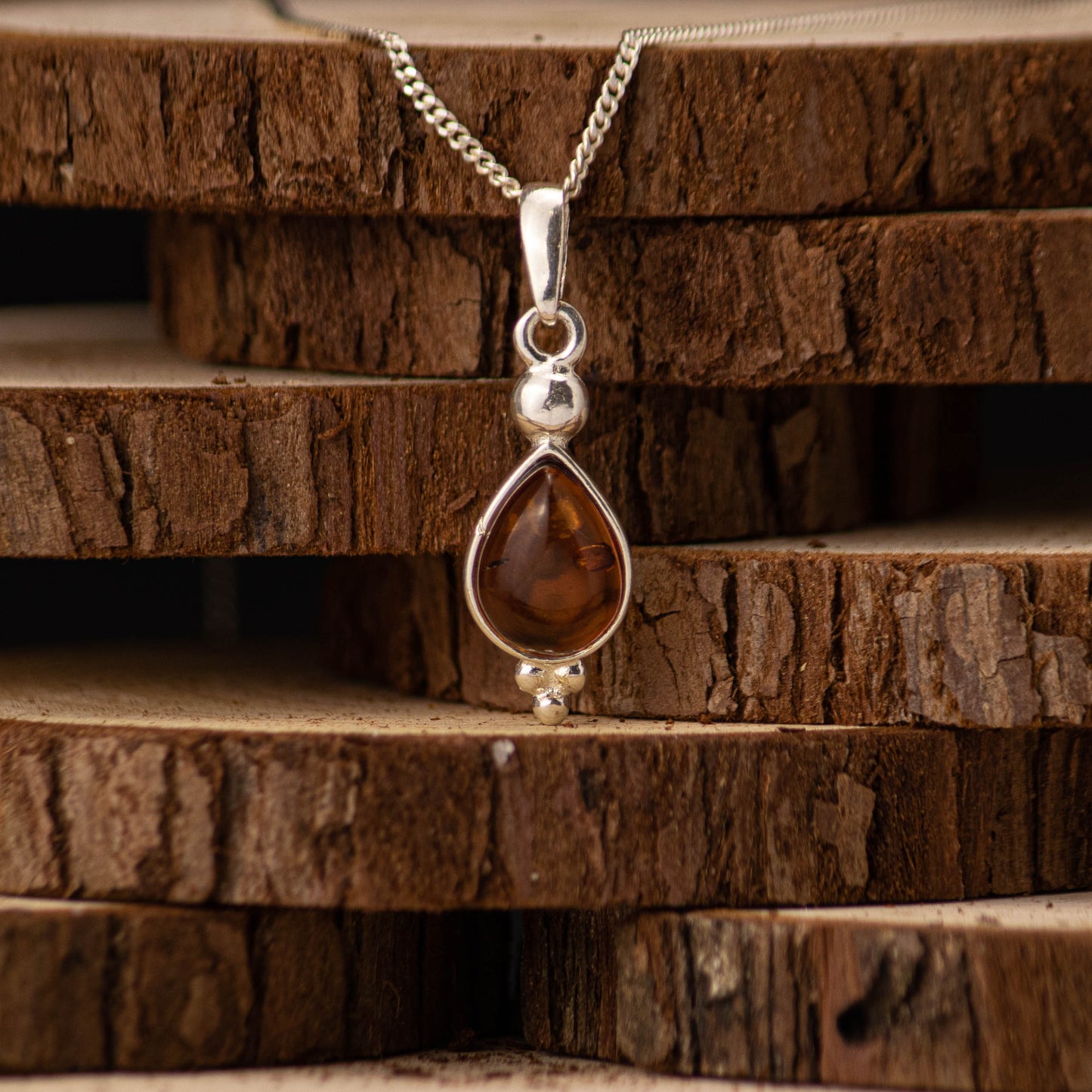 Hearth Pendant in 925 Sterling Silver with Amber