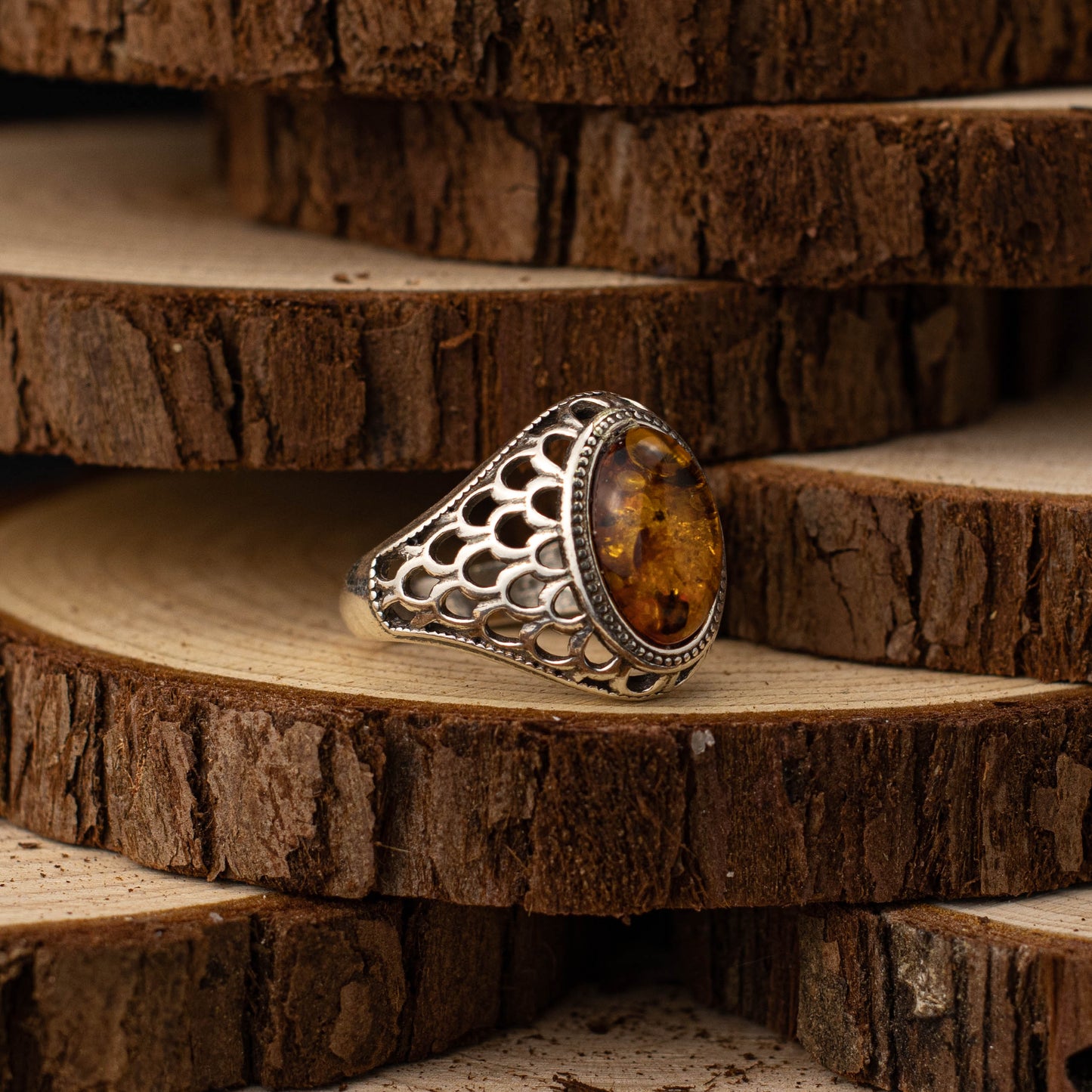 Frosted Whisper Ring in 925 Sterling Silver with Amber