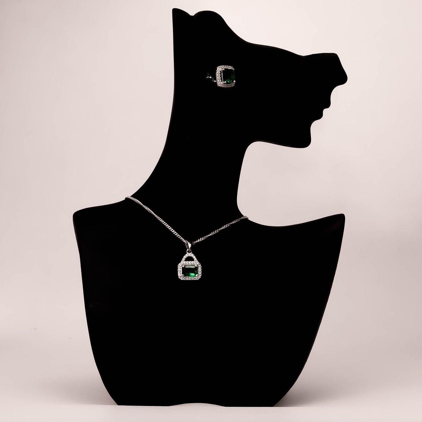 X-3 Silver Smyckeset (Halsband & Örhängen)