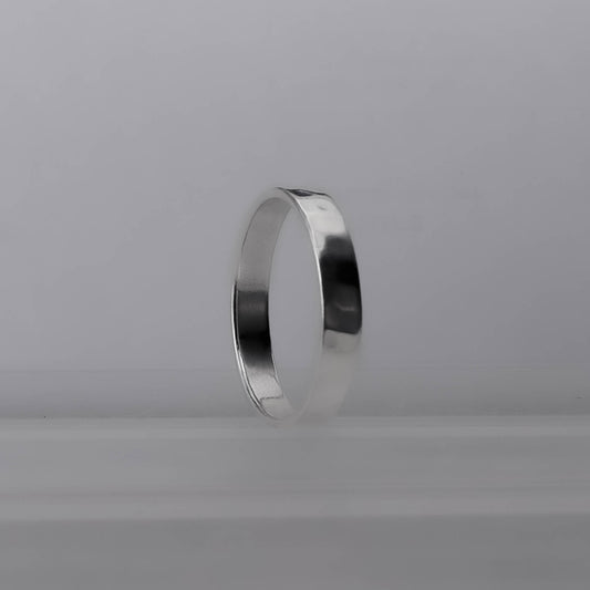 Royal Hammered Slim Silverring