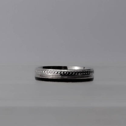 Royal Edge Dot Silverring