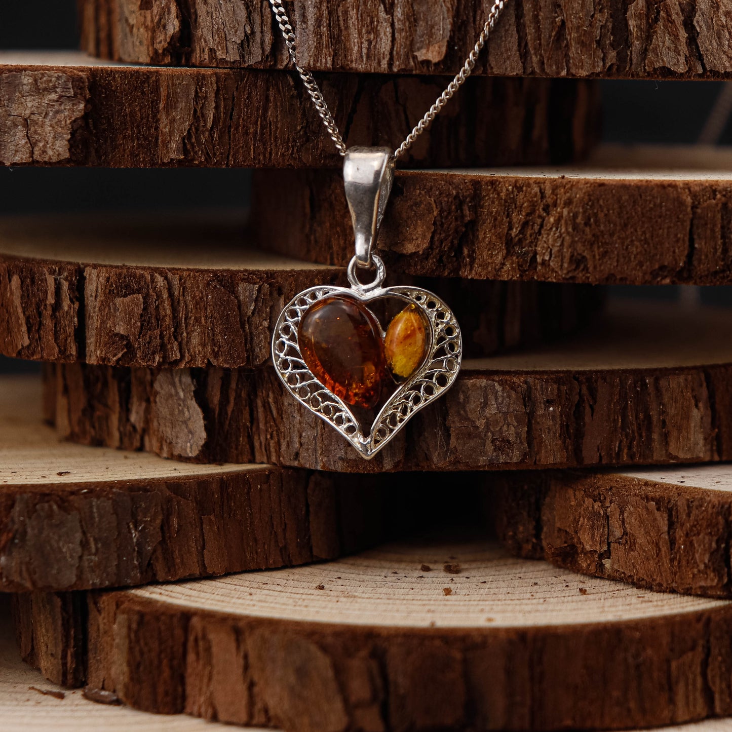 Amber Heart Classic hänge i 925 Sterling Silver med Bärnsten