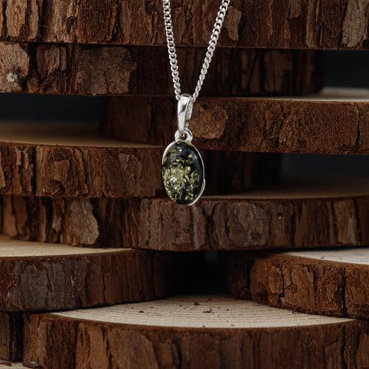 Forest Drop hänge i 925 Sterling Silver med Bärnsten