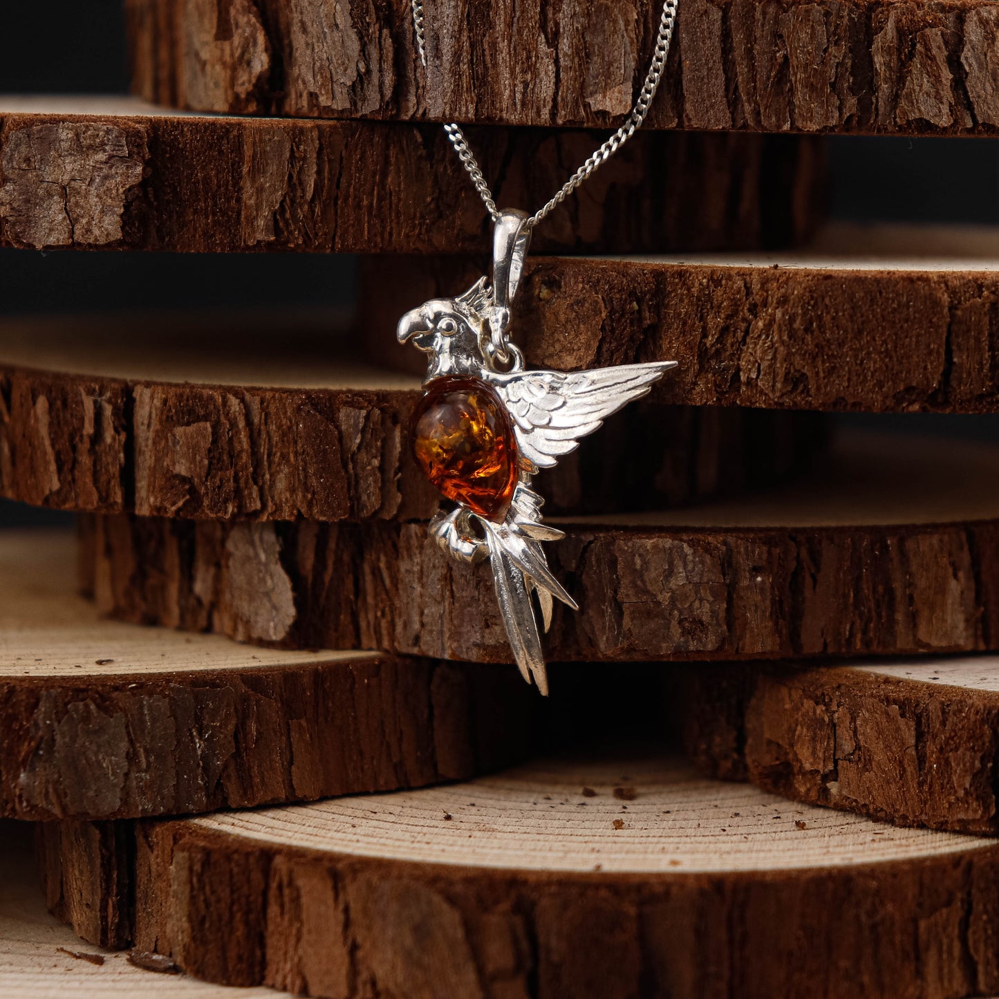 Amber Parrot Classic hänge i 925 Sterling Silver med Bärnsten