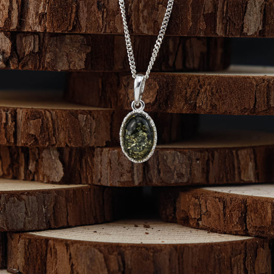 Amber Oval Green hänge i 925 Sterling Silver med Bärnsten