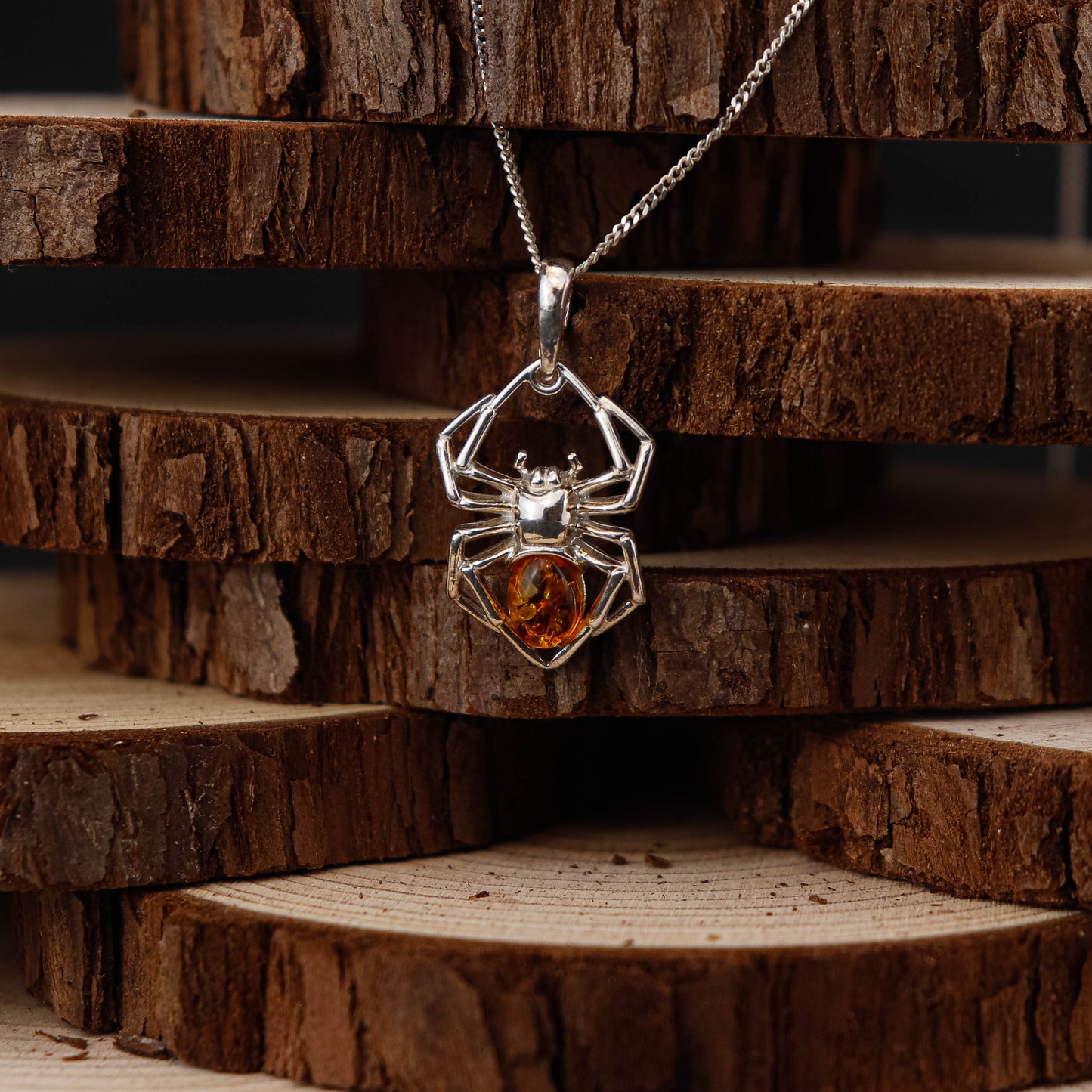 Spider Amber i 925 Sterling Silver med Bärnsten