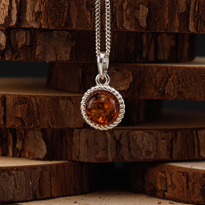 Amber Warmth hänge i 925 Sterling Silver med Bärnsten
