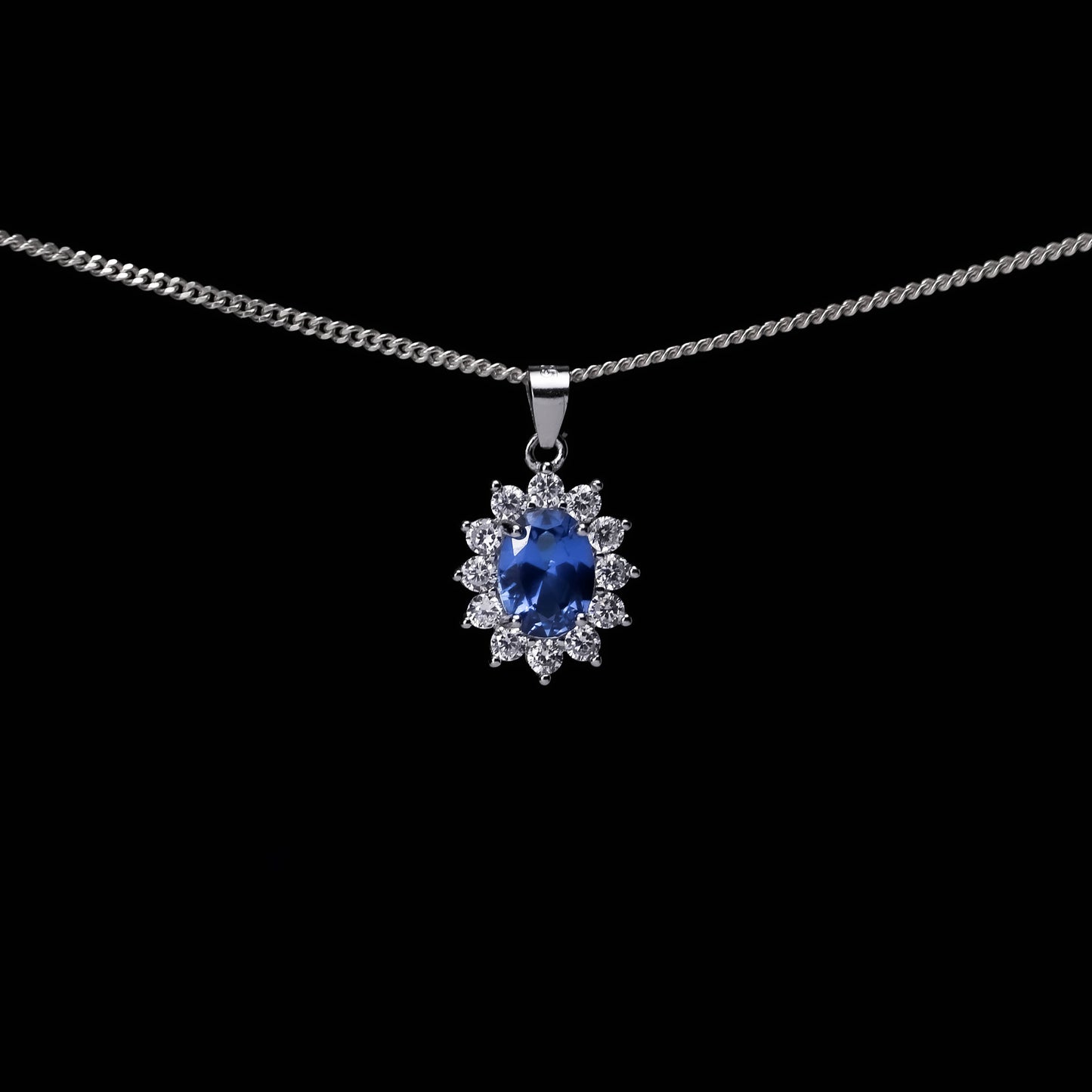 Elara Silverhänge - 925 Sterling Silver